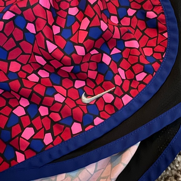 Nike Dri Fit Pink and Blue Pebble Print Logo Shorts - Picture 4 of 7